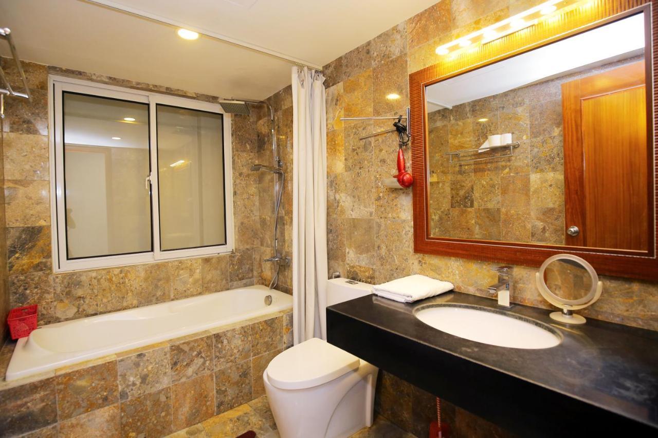 Investland In Truc Bach & Serviced Apartment Hanoi Dış mekan fotoğraf